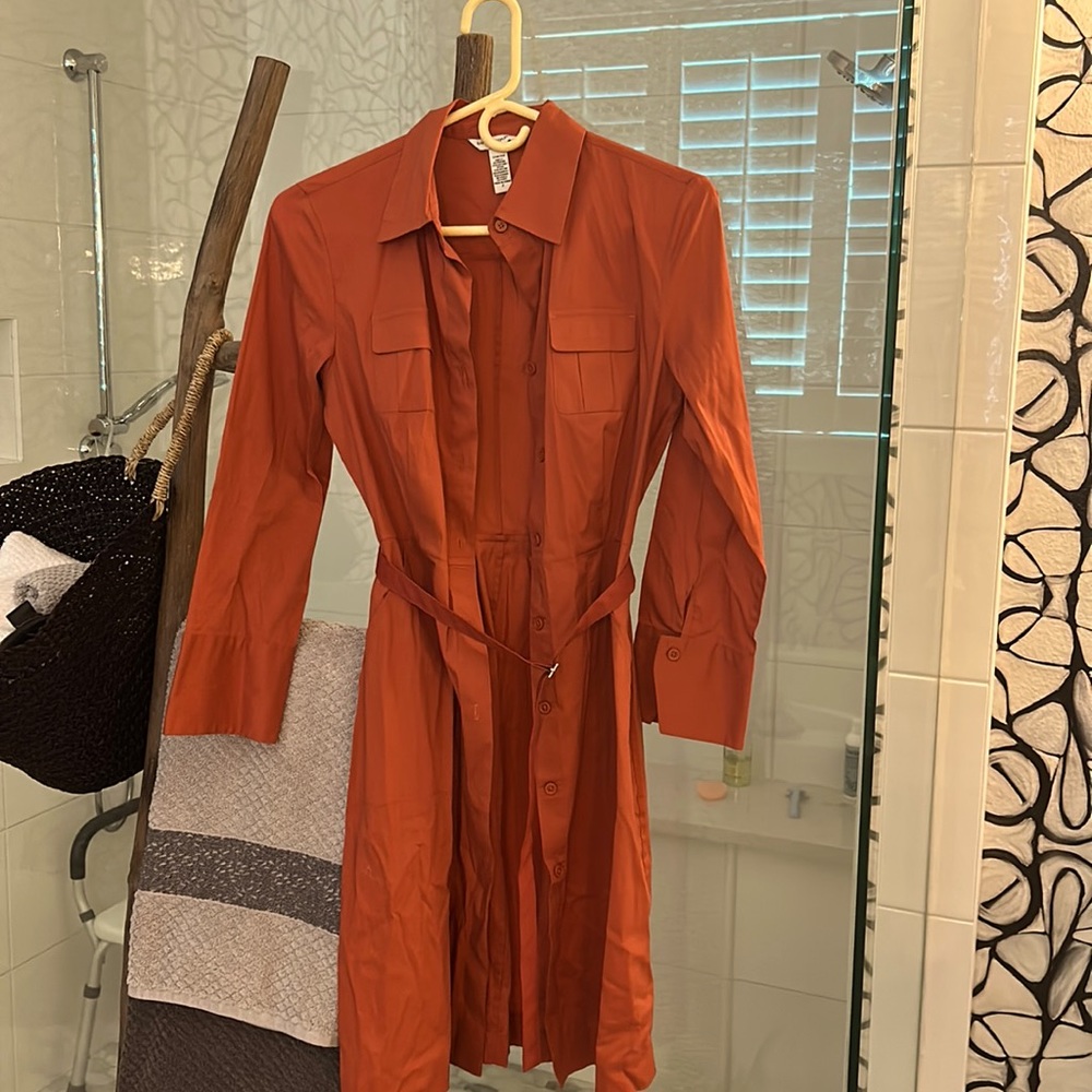 Banana Republic burnt orange belted shirt dress. Size 2. Great condition.